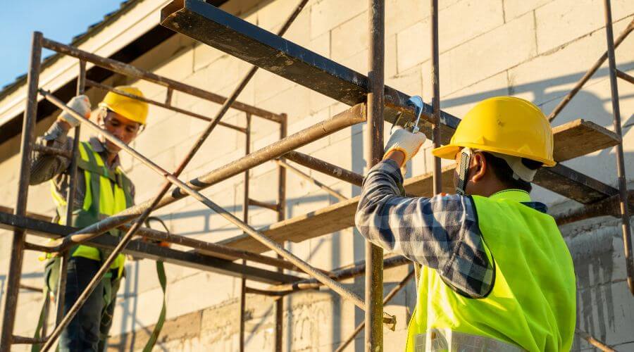 Professional fairlawn roofing services in Geneva, IN